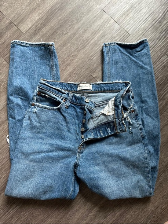 Abercrombie & Fitch Denim - Abercrombie & Fitch "The Dad" High Rise Ripped Jeans